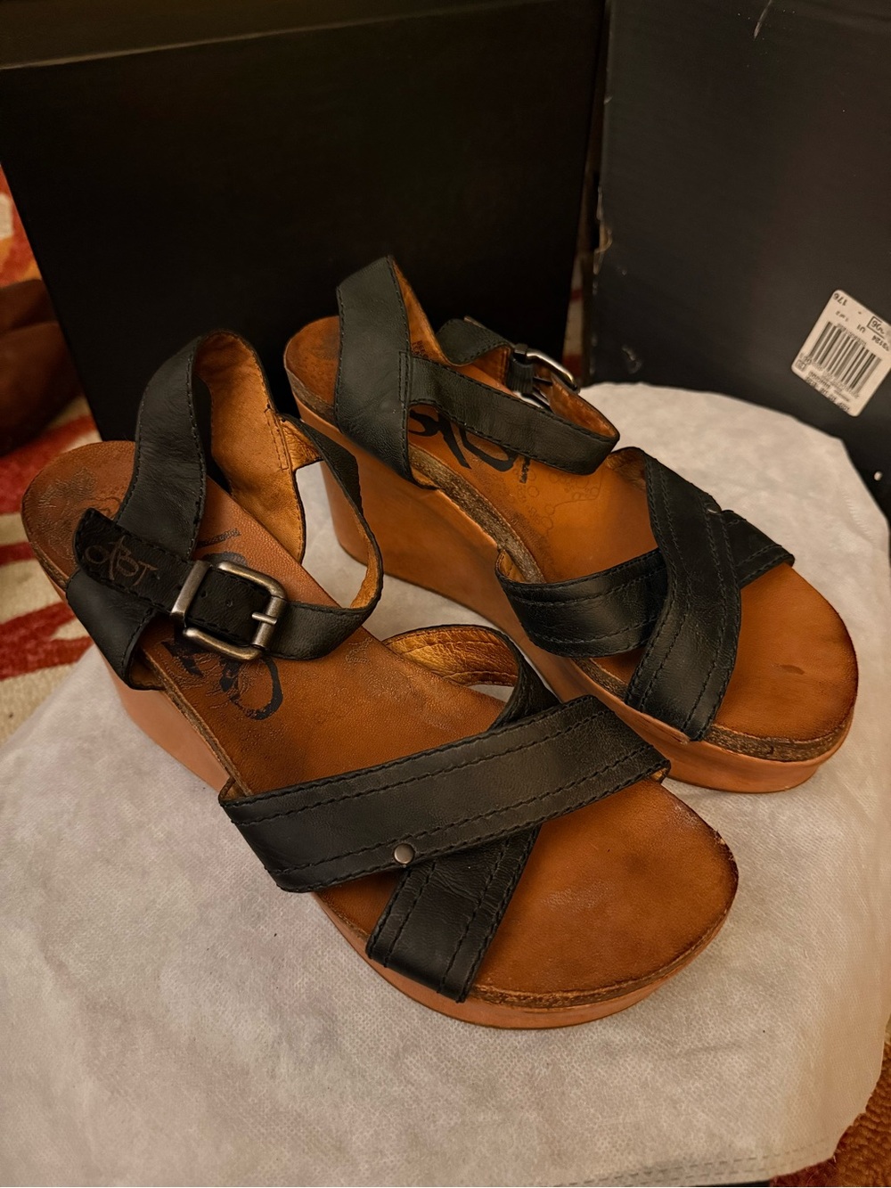 OTBT Bee Cave 10M Black Leather Wedge Sandals - Women